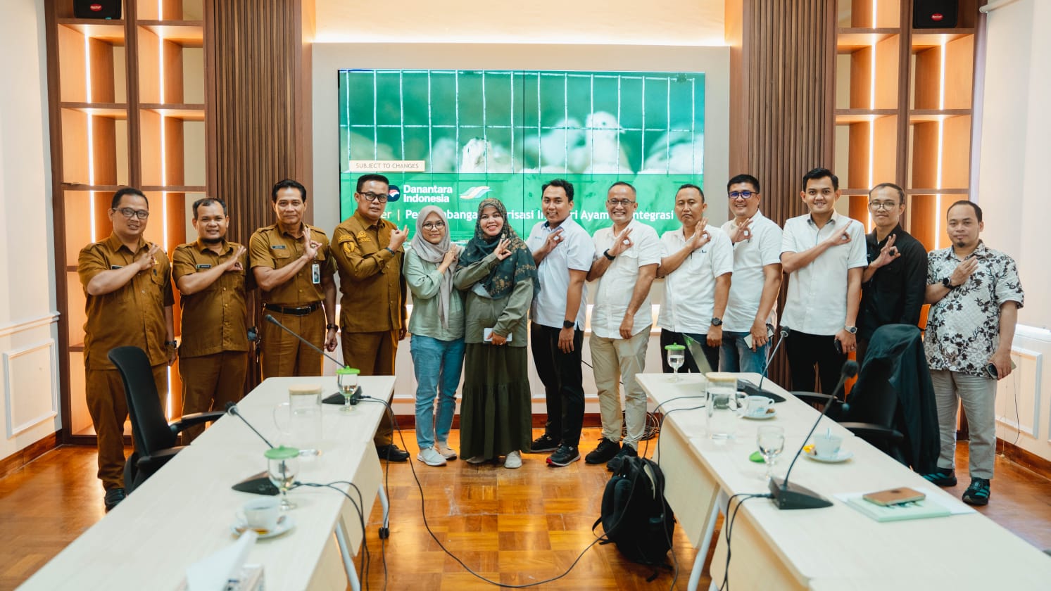 Rapat Koordinasi dgn Tim dari PTPN dan calon mitra program Hilirisasi Ternak Nasional di kantor PTPN V Pekanbaru.